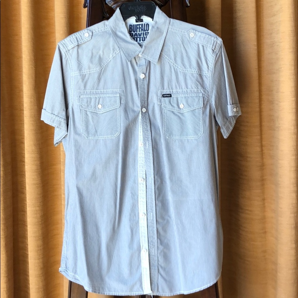 Short sleeve shirt